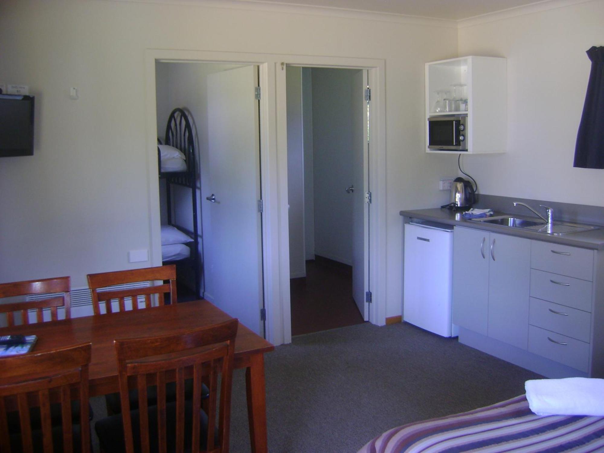 Catlins Newhaven Holiday Park Owaka Bilik gambar